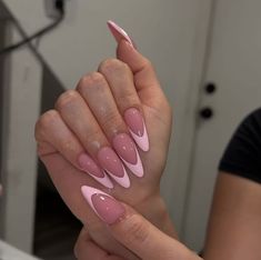 Almond Acrylic Nails Designs, Acrylic Toe Nails, Romantic Nails, Colored Acrylic Nails, Pink French, Color Nails