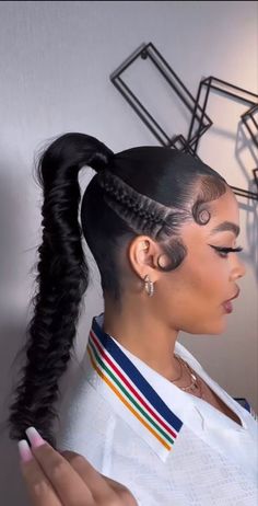 Unique Ponytail Hairstyles Black Women, Fishtail Ponytail Braid, Ponytail With Braids On Side, Braided Ponytail Black Hair, Fishtail Pony, Braids Weave, Ponytails Braids, Weave Ponytail Hairstyles, Sleek Ponytail Hairstyles