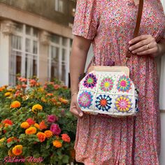 A wonderful summer bag with a feast of colors.  You can use this bag, which can be used in two ways, as a handbag or a crossbody bag.💕🤩  To order different colors, just contact me.😌 Size ; 32 cm * 24 cm Summer Crochet Crossbody Bag For Daily Use, Bohemian Beach Satchel For Summer, White Crochet Bag With Top Carry Handle For Summer, Summer White Crochet Bag With Top Carry Handle, Summer Beach Satchel With Removable Pouch, Trendy Crochet Vacation Bag With Detachable Handle, Trendy Crochet Bag With Detachable Handle For Vacation, Summer Crochet Bag With Detachable Top Handle, Summer Crochet Travel Bag With Removable Pouch