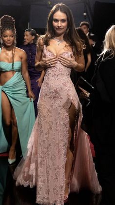 Prom Dress Inspo, Chique Outfits, Looks Party, Prom Dress Inspiration, Cute Prom Dresses, Pretty Prom Dresses, فستان سهرة, Prom Outfits, Grad Dresses