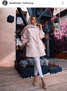 Manto Persian Fashion, Persian Fashion, Fashion Model Poses, Muslim Fashion Hijab Outfits, Women Blouses Fashion, Mode Abaya, Coat Women Fashion