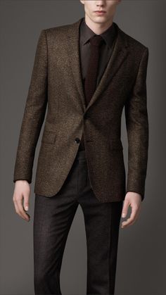 Winter Blazer For Men, Business Attire Dress, Mens Wedding Suits, Winter Blazer, Dress Code Casual, Blazer For Men, Single Breasted Blazer, Brown Suits, Herren Outfit