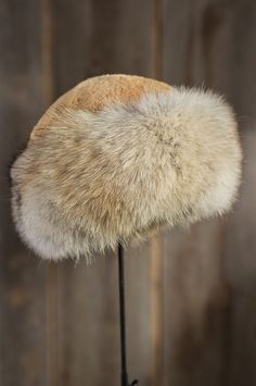 Women's Sheared Beaver Fur Hat with Coyote Fur Trim by Overland Sheepskin Co. (style 71323) Fur Hat Pattern, Canadian Beaver, Cossack Hat, Beaver Hat, Alaska Fashion, Grey Fur, Coyote Fur, Hat Tutorial, Fur Clothing