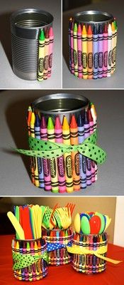 two pictures of tin cans with crayons in them and one has a green ribbon