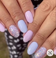 Nails For Gender Reveal Party, Gender Reveal Dip Nails, White Gender Reveal Nails, Gender Reveal Manicure, Nails Gender Reveal Cute Ideas, Water Gender Reveal Ideas, Gender Revel Nail Ideas, Gender Reveal Gel Nails, Flower Gender Reveal Ideas