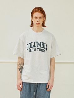 This is a casual and comfortable t-shirt by Columbia University that is made out of high quality and sturdy fabric. With unique design detail and trendy mood, you can style it for your casual and young daily outfit.- Semi oversized silhouette- Graphic print on the front - USA Flag Side Point label University Outfit, University Style, Arch Logo, Columbia University, Oversized Silhouette, Usa Flag, Daily Outfits, Tshirt Logo, Design Details