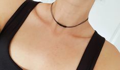 Adjustable Dainty Black Choker, Minimalist Black Jewelry For The Beach, Minimalist Handmade Black Choker, Minimalist Black Jewelry For Beach, Casual Black Choker Jewelry, Minimalist Black Choker With Adjustable Length, Handmade Black Choker For The Beach, Handmade Black Choker For Beach, Adjustable Black Choker For The Beach