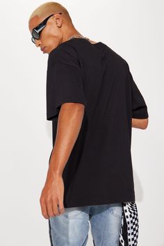 Model Height: 6'4 - Wearing Large Big & Tall: Height 6'5 - Wearing XXXL Available In Black, White, Tan, Sage, Burgandy, Gold, Navy, Hunter and Blue Crew Neck Short Sleeve Oversized 100% Cotton Imported | Mens Essential Oversize Short Sleeve Tee Shirt in Black size Small by Fashion Nova Basic Boxy Fit Top For Streetwear, Black Relaxed Fit Short Sleeve Shirt, Black Short Sleeve Relaxed Fit Shirt, Oversized Short Sleeve Top For Streetwear, Basic Drop Shoulder Tops For Streetwear, Oversized Black Casual Shirt, Basic Relaxed Fit Tops For Streetwear, Oversized Short Sleeve Graphic Tee, Black Graphic Tee With Drop Shoulder