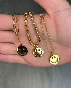 18K Gold Plated Stainless Steel Paper Smile Charm Clip Chain Happy Smiley Face Pendant Necklace Smile Necklace, Happy Smiley Face, Face Pendant, Face Necklace, Stainless Steel Accessories, Evil Eye Ring, Eye Ring, Gold Plated Rings, Happy Face