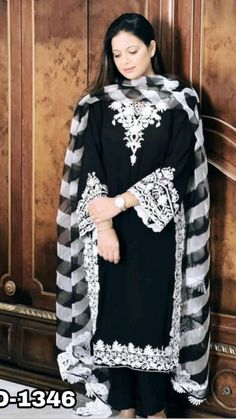 White Pakistani Dress, Dress Design Pakistani, Black And White Suit, Dresses By Pattern, Latest Dress Design, Fashion Top Outfits, Dress Neck Designs, Trendy Dress Outfits, Sleeves Designs For Dresses