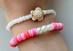 Clay Bead Bracelets, Pearl Party, Preppy Bracelets, Bracelet Inspo, Bracelets Patterns, Bracelets Design, Clay Bracelet, Diy Bracelets Patterns, Diy Bracelet Designs