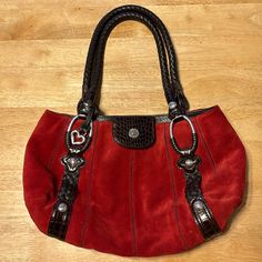 Gently Used And Almost Brand New Brighton Red Suede And Leather Satchel Handbag. Signature Brighton Silver Accents. Patterned Lining. Brighton Purses, 90s Y2k Fashion, Red Satchel, Fall Bags, Brighton Handbags, New Brighton, Leather Tote Purse, Buy List, Brighton Bags