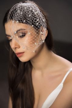 This birdcage veil made of high quality mesh with pearls scattering. The mesh in combination with pearls will add mystery and lightness to your look.   Colors: Lt Ivory, White This headdress is a good idea for wedding, bachelorette, masquerade, 1920s Party, Fashion Show and coctail hat. Elegant Wedding Veil Made Of Net, Elegant Wedding Veil In Net Material, Elegant Wedding Veil In Net, Elegant Net Wedding Veil, Tulle Headband For Wedding, Wedding Tulle Headband, Bandeau Veil, Veil Alternative, Veil Comb