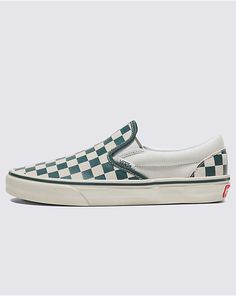 Classic Slip-On Checkerboard Shoe Retro Skate Shoes With Rubber Waffle Outsoles, Green Slip-on Skate Shoes With Vulcanized Sole, Vintage White Skate Shoes With Rubber Waffle Outsoles, Retro Vans Skate Shoes With Rubber Waffle Outsoles, Retro Slip-on Sneakers For Streetwear, Classic Green Vans Sneakers, Retro Vans Leather Skate Shoes, Retro Leather Vans Skate Shoes, Green Vans Sneakers With Rubber Waffle Outsoles