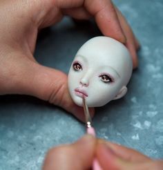 great tutorials on doll making Everyday Art, Polymer Clay Dolls, China Painting, Clay Figures, Doll Tutorial, Sculpting Clay, Clay Dolls