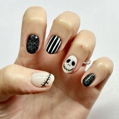 #jackskellington #halloweennails#halloweenideas#blacknails#ovalnails #skeletonnails #skellingtonnails Jack Nightmare Before Christmas Nails, Halloween Easy Nail Designs, Jack Skellington Nail Art, Halloween Nail Designs Short Nails, Kids Halloween Nails Easy, Gelish Halloween Nails, Jack Skelton Nails, Ghost Dog Nails, Halloween Diy Nails