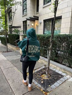 DRMERS CLUB 'Choose Your Own Happy' Hoodie - Positive Quotes - Plush, Cozy, and Stylish Sweatshirt for Fall/Winter - Neutral Colours for Versatile Outfits - Experience True Happiness with Our Unique Streetwear - Perfect for Casual Wear, Lounging, and Inspiring Positivity - Thoughtful Gift for Loved Ones - High-Quality Fabric - Available in Multiple Sizes - Streetwear hoodies - Shop Now to Discover Your Happy Place with DRMERS CLUB - Stylish, Cozy Sweatsuits - Chase Your Dreams - Fall Colours Micro Uggs, Drmers Club, Nyc Outfits, Uni Outfits, Empower Women, Autumn Outfit, Outfit Inspo Fall, Lookbook Outfits