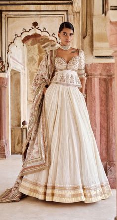 Anita Dongre Bridal, Anita Dongre Lehenga, Sabyasachi Bridal, Anita Dongre, Stylish Fall Outfits, Lehenga Collection, Indian Lehenga