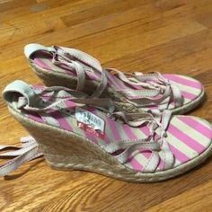 Nwt Vintage Tommy Hilfiger Pink+Cream Tie Up Ankle Wedges Size 8.5. Wedge Is 3.5/4”. Bundle For Great Savings, Or Make Me An Offer! Blue Wedge Heels, Tommy Hilfiger Sandals, Navy Wedges, Blue Flip Flops, Blue Wedges, Lace Up Espadrilles, Wedge Loafers, Tan Wedges, Hilfiger Shoes