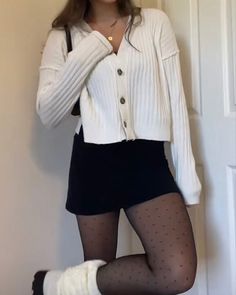 Trendy Outfit Ideas Fall 2023, Faye Webster Aesthetic Outfit, Fall Outfit Inspo Coquette, 6 Form Outfits, Coquette Autumn Outfits, Autumn Outfits Coquette, Coquette School Outfits Winter, Winter Couqutte Outfits, 6th Form Outfits