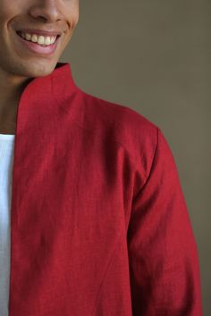 100%linen men's trench. New Men's collection . . #men'scardigan, #trench #linentrench, #automnlinen #linenclothes #linencoat #linencardigan #stylishlinentrench Halloween Runway, Coat For Man, Red Jacket Men, Linen Bathrobe, Linen Coat, Linen Men, Wedding Jacket, Trench Coat Men, Linen Jackets