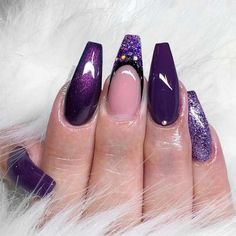 Dark Purple And Silver Nails, Purple Fall Nails Design, Hot Purple Nails, Purple Chrome Nails Design, Trendy Purple Nails, Chrome Coffin, Nails Looks, Purple Chrome Nails