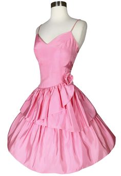 Bubblegum Candy, Pink Spaghetti, Best Blazer, Strawberry Patch, Rock Rock, Kawaii Fashion Outfits, 80s Dress, Full Circle Skirts, Prom Party