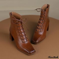 Olivia Mark - Stylish Retro Short Boots with Chunky Heels, Lace-up Design, and Zipper Closure Cow Hide Shoes, Glamouröse Outfits, Mode Retro, Rough Heels, Chunky Heel Ankle Boots, Block Heel Ankle Boots, Caramel Color, Mein Style, الرسومات اللطيفة