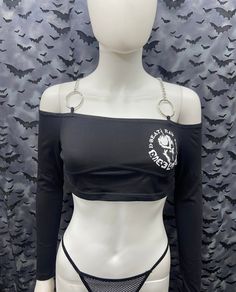 This is a woman's Disclose long sleeved chain straps off shoulder ultra cropped black top. This has a Disclose image screen printed on the front. 95% Cotton/ 5% spandex These tops run small!! These are handmade screenprinted and slightly vary from the photo. Please feel free to email me any questions. Thanks for looking. The seller is not responsible for any lost or stolen packages. Gothic Cropped Top For Party, Gothic Long Sleeve Crop Top For Night Out, Black Cropped Top For Alternative Fashion, Gothic Crop Top For Concerts, Punk Crop Top For Parties, Black Emo Tops For Club, Alternative Style Party Crop Top, Punk Style Cropped Tops For Club, Black Emo Crop Top For Halloween