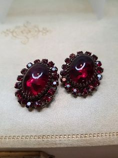 Vtg Stunning Very Rare Designer Adele Simpson Ruby Red Clip On Earrings 40's-50s | eBay Adele Simpson, Ruby Red, Adele, Vintage Watches, Very Rare, Clip On, Antique Jewelry, Clip On Earrings, Vintage Antiques