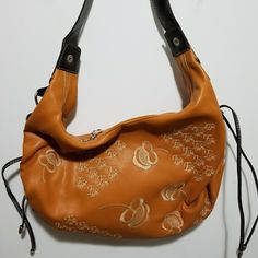 Vintage Orange Shoulder Bag. Possibly 80s. Brown Strap. No Tags Whatsoever Inside. I'm Guessing It's Ellle Just Based On The Logo. Never Used. New Without Tags (Nwot). In Perfect Condition. Elle Bag, 2000s Bags, Outfit Plan, Bags Vintage, Vintage Orange, Brown Bags, Orange Brown, Brown Orange, Hobo Bag