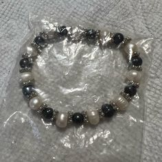 Nwt Beautiful Black And White Beaded Bracelet Adjustable Black Pearl Beaded Bracelets, Black Beaded Pearl Bracelets, Black Pearl Bracelets With Round Beads, Black Pearl Beaded Bracelets, Elegant White Bracelets With Black Beads, Elegant White Bracelet With Black Beads, Elegant White Stretch Bracelet With Black Beads, Black And White Beaded Bracelet, White Beaded Bracelet