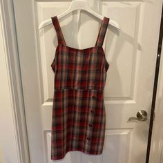 Never Worn. Perfect For Fall! Plaid Sleeveless Mini Dress For Date Night, Sleeveless Plaid Mini Dress For Date Night, Casual Black Sleeveless Plaid Dress, Plaid Sleeveless Mini Dress For Day Out, Casual Plaid Mini Dress For Day Out, Casual Fitted Sleeveless Plaid Dress, Fitted Sleeveless Plaid Casual Dress, Plaid Sleeveless Dress For Date Night, Casual Plaid Sleeveless Midi Dress