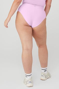 Make room in your rotation for the Airlift Record-Breaker Boyshort — a smoothing, sculpting boyshort that’s crafted with movement in mind. It’s high-waisted with amazing coverage, and so comfy in Airlift with zero bunching and second-skin feel. Lightweight boyshort Engineered to lift, sculpt, contour & smooth Designed & uniquely fit to flatter every size Wear-tested by our in-house team for the perfect fit High-cut Leg Bottoms With Built-in Shorts, Alo Yoga Athleisure Bottoms With Built-in Shorts, Alo Yoga Stretch Bottoms With Built-in Shorts, Alo Yoga Stretch Bottoms In Solid Color, Stretch Alo Yoga Bottoms, Sporty Smoothing Bottoms For Workout, Sporty Smoothing Workout Bottoms, Sculpting Seamless Short-length Bottoms, Sporty Yoga Bottoms With Smoothing Feature