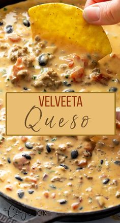 A hand dipping a tortilla chip into a skillet of Velveeta Queso dip. Easy Homemade Queso, Velveeta Queso Dip, Homemade Queso Recipe, Cowboy Queso, Velveeta Queso, Homemade Queso, Salsa Guacamole, Queso Recipe