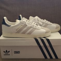 Adidas Kith Classics. Navy Blue And White. Gold Foil "Kith Classics". Men's Size 6, Should Fit A Women's 7.5. Comes With Extra Pair Of White Laces. Excellent Condition. Will Not Ship With Box. Adidas Shoes Gazelle, Shoes Gazelle, Shoes Adidas, Blue Adidas, Adidas Shoes, Adidas Men, Gold Foil, White Lace, Men's Shoes