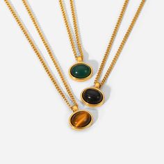 The Gemstone Necklace features an array of stunning, natural gemstones set in 18k gold-filled. Each piece is unique, adding a vibrant and elegant touch to any outfit, suitable for various occasions. Green Obsidian, Green Aventurine Necklace, Smoky Quartz Necklace, Oval Pendant Necklace, Blue Crystal Necklace, Crystal Point Necklace, Aventurine Necklace, Sparkle Necklace, Electroformed Jewelry