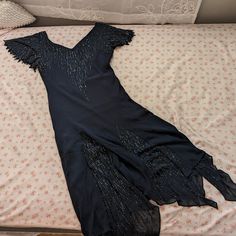 Brand: Jkara New York Chiffon Beaded Has Some Weight To It New With Tags If You Have Any Questions Let Me Know <3 Elegant Beaded Fringe Flapper Dress For Formal Occasions, Elegant Formal Flapper Dress With Beaded Fringe, Elegant Silk Flapper Dress For Evening, Elegant Embellished V-neck Flapper Dress, Elegant Black Dress With Beaded Fringe, Elegant Beaded Flapper Evening Dress, Elegant Beaded Flapper Dress, Old Hollywood Party, Navy Chiffon Dress