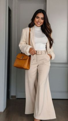 Trending Fall Outfits, Midsize Fall Outfits, Fall Outfit Inspiration, Stylish Coat, Hello Lovely, Early Fall Outfit, Outfit Inspiration Fall