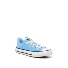 Converse-Rave Sneaker - Kids' Add a pop of color to up your child's look with the playful Rave sneakers from Converse. This pair features a sporty silhouette, complete with a bright blue hue. Rave Sneakers, Light Blue Sneakers, Trending Handbags, Sneakers For Kids, Blue Converse, Backpack Free, Kids Converse, Kids Lighting, Trending Sneakers