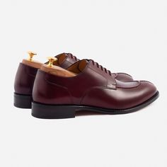 A distinguished derby. Derbies don't usually replace oxfords, but the Clegg Split-Toe Derbies sure can. Tapered quarters create a slender silhouette which is complemented by the waxed welt and waist of the outsole. Slightly raised and secured with double stitching, the apron reinforces the upper while the split-toe and fine detailing on the heel cap add a touch of flair. Built to withstand heat and cold, the Cleggs are the perfect all weather and everyday shoe. This product is made from full-gra Timeless Plain Toe Oxford Shoes For Derby, Timeless Plain Toe Oxford For Derby, Timeless Plain Toe Oxford For Formal Occasions, Classic Wingtip Derby Shoes For Business, Classic Wingtip Derby For Business, Leather Oxfords For Derby, Classic Semi-formal Lace-up Shoes With Goodyear Welt, Timeless Round Toe Oxford For Derby, Classic Derby Shoes With Branded Insole And Plain Toe