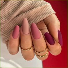 Transform your manicure and become inspired Fall Neutral Nails Matte, Fall Dipped Nails Ideas Almond, Round Fall Nail Designs, Mate Fall Nails, Simple Fall Nails Matte, Trendy Fall Nails Matte, Fall Nails 2022 Color Trends Matte, Dark Fall Nail Colors Matte, Matt Fall Nail Colors