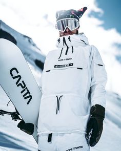 Snowboarding Outfit Mens, Ohio Outfits, Skiing Mountains, Snow Style, Academia Aesthetic Outfit, Snow Season, Ski Brands