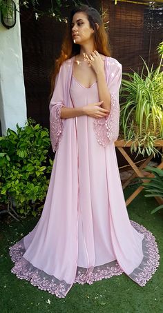 Elegant Pink Evening Sleepwear, Elegant Pink Sleepwear For Wedding Night, Elegant Pink Nightgown For Evening, Feminine Pink Sleepwear For Wedding, Pink Feminine Sleepwear For Wedding, Feminine Pink Sleepwear For Evening, Elegant Pink Evening Nightgown, Pink Feminine Sleepwear For Evening, Elegant Pink Bridesmaid Robe