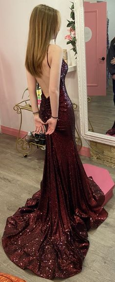 Dark Red Hoco Dress Long, Red Shiny Prom Dress, Prom Dress For Gingers, Dark Burgundy Prom Dress, Mascarade Prom Dress Ideas, Burgundy Prom Dress Long Fitted, Revenge Prom Dress, Hourglass Prom Dress, Dark Maroon Prom Dress