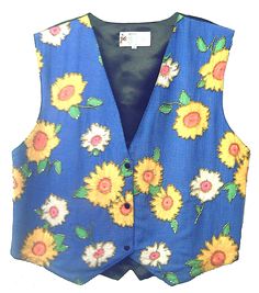 This rayon vest is handmade, high quality, original design and beautiful. Vests are suitable for party,  events or any occasional use. All vests close with snaps in the front and the back is solid black with a strap to adjust the vest to your desired fit. Cute Vests, Beaded Vest, Silly Clothes, Noir Uni, Cute Vest, Beret Style, Colorful Vest, Estilo Hippie, Funky Outfits