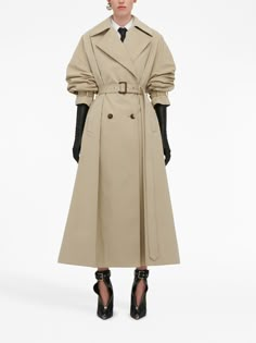 Alexander McQueen A-line Pleated Trench Coat - Farfetch Monochrome Trench Coat Outfit, High Fashion Trench Coat, A Line Trench Coat, Timeless Long Sleeve Outerwear With Belted Cuffs, American Closet, Trench Coat Design, Baggy Coat, Trench Coat Fall, Summer Coat