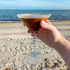 Chilled cocoa in the beach, pool, perfect for summer. Gluten-free, plant-based, dairy free, healthy.
Perfect refresher, vegan, chocolate, dessert.
Chronic Illness drink Tini Recipe, Summer Drink Recipe, Dairy Free Gluten Free