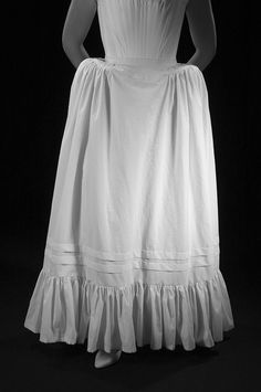 The 17th century petticoat is a full petticoat gathered onto a small yoke. This petticoat is designed to be worn with the 17th century bum roll (as seen in photos here) or by itself. The 17th century petticoat has a 10” ruffle, and includes two tucks for altering the length. It features 18th Century Skirt, Museum Statues, 17th Century Fashion, 18th Century Costume, Womens Costumes, Luxor Egypt, Future City, Diamond Brooch, Costume Cosplay