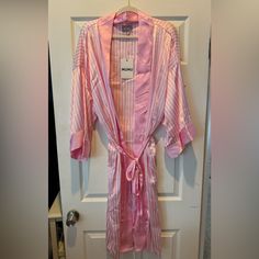 The Harlow Robe 100% Polyester Brand New, Never Worn One Size Chic Pink Sleepwear For Spring, Fitted Spring Daywear Robe, Fitted Robe For Spring Daywear, Fitted Pink Robe For Daywear, Show Me Your Mumu, Sleepwear Robe, Show Me Your, Show Me, Women's Intimates